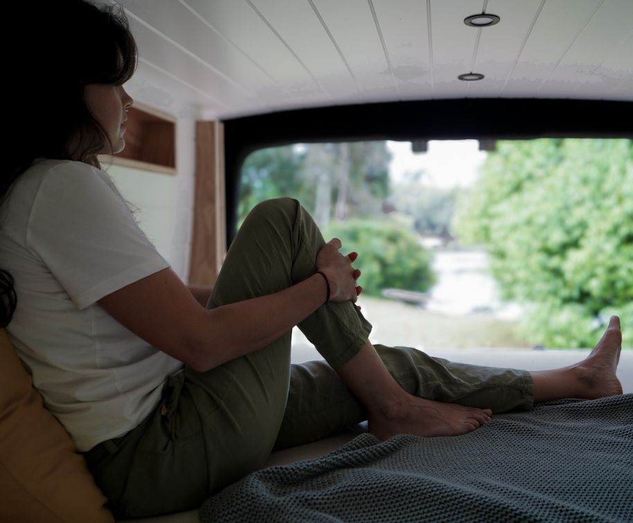 Bed lift kit for campervans
