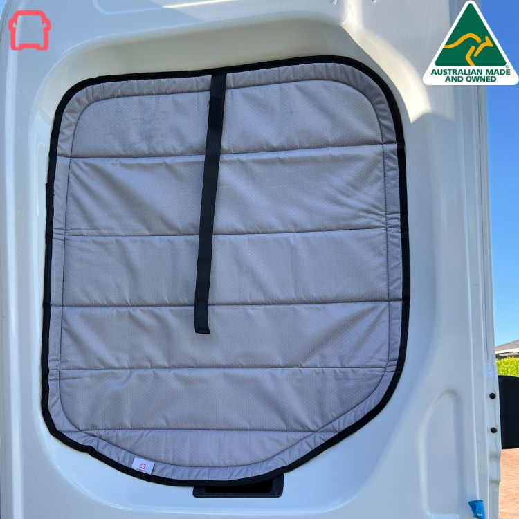 window cover set for LDV Deliver 9