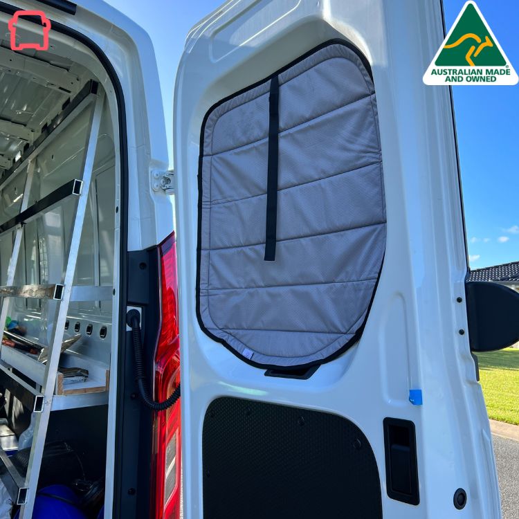 window cover set for LDV Deliver 9