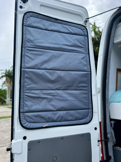 Rear door window covers for LDV V80