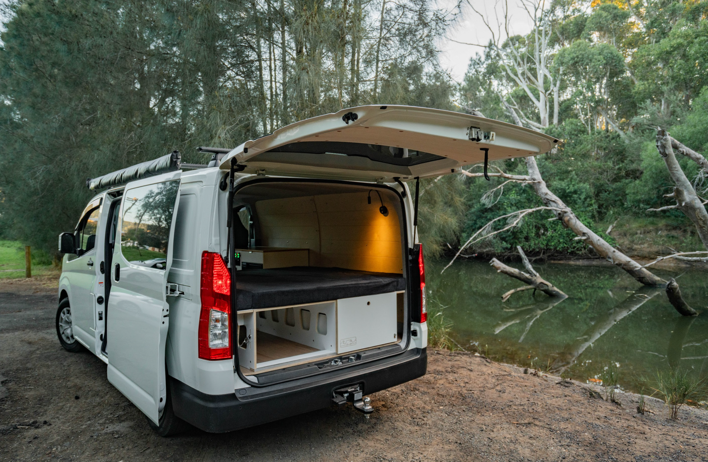 CVF 52 - H300 LWB Single Door