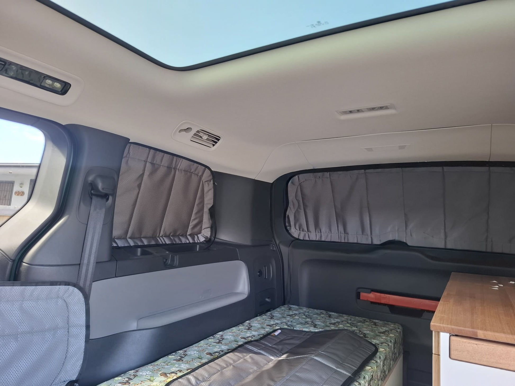 VW Buzz super full set window covers